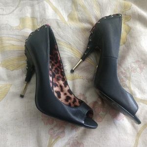 Betsey Johnson Lace up Peep Toe heels